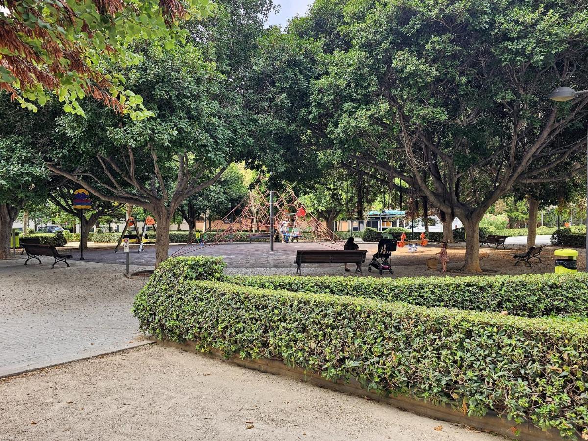 Apartamentos Las Ciencias A Valencia Bagian luar foto